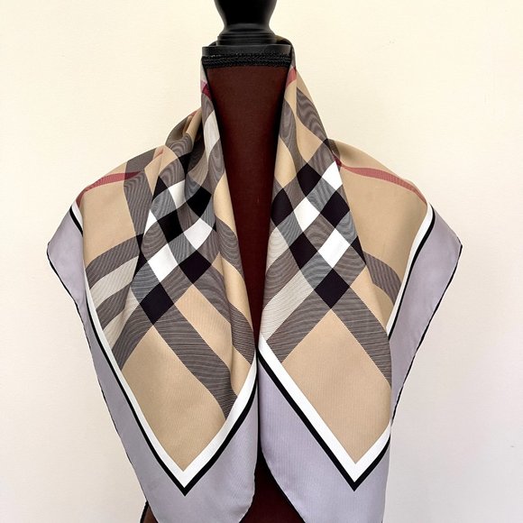 NWT Burberry Scarf Classic Beige Check Pattern Gray Border Silk Wrap - Picture 4 of 15
